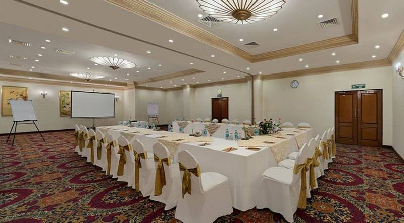 Golden Palms Hotel And Spa