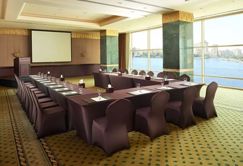 هتل Hilton Cairo Grand Nile