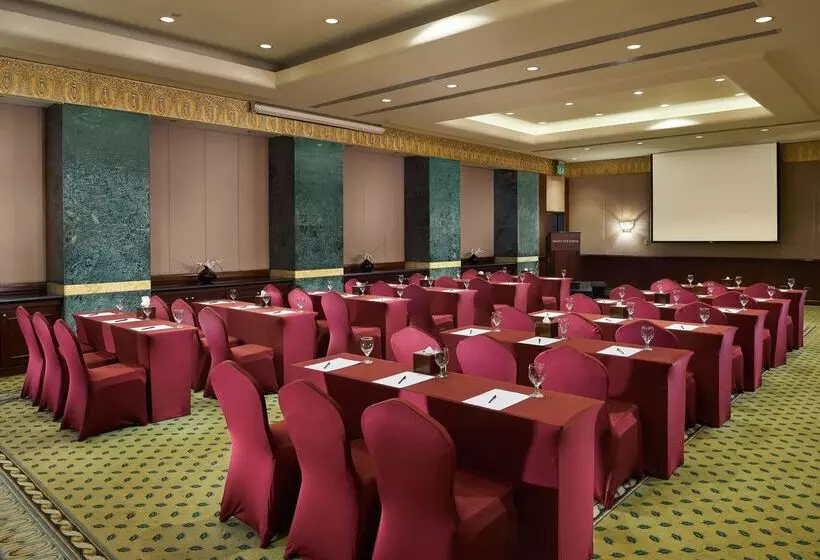 هتل Hilton Cairo Grand Nile