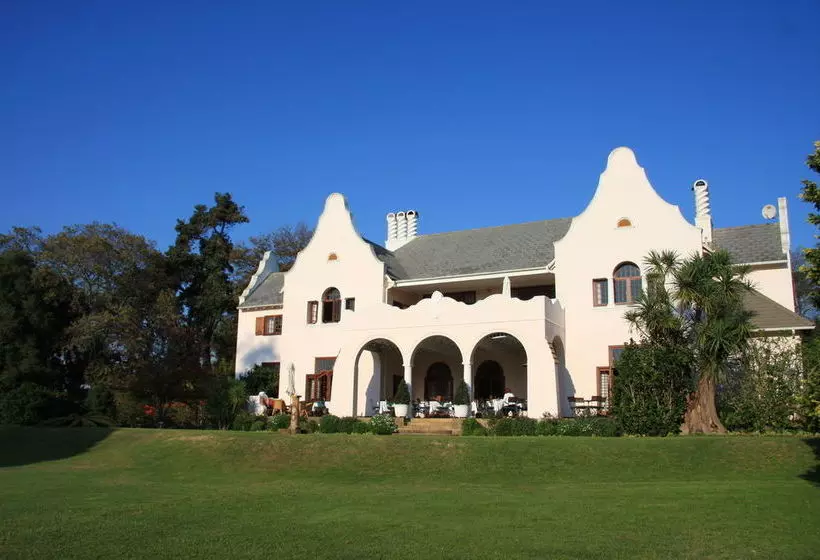 בית מלון כפרי Greenways Manor Guesthouse