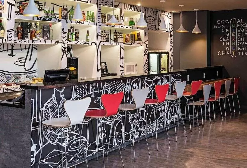 هتل Ibis Santo Andre