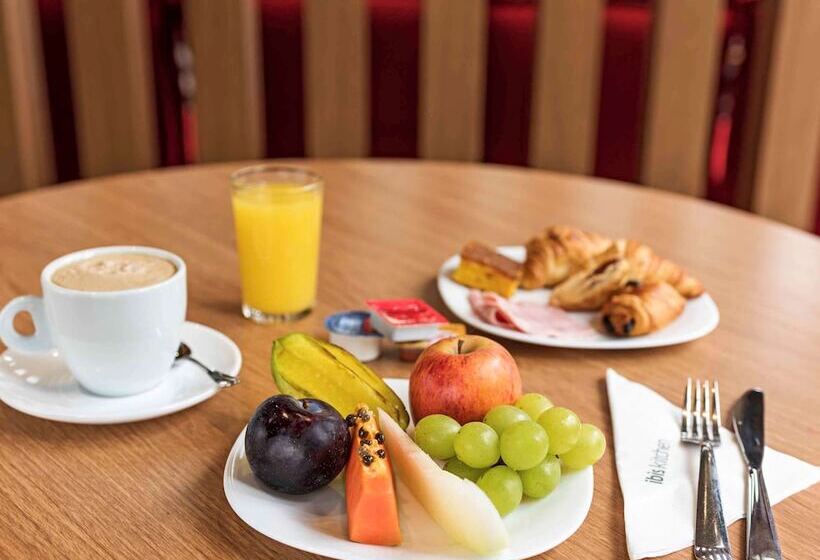 Отель Ibis Santo Andre