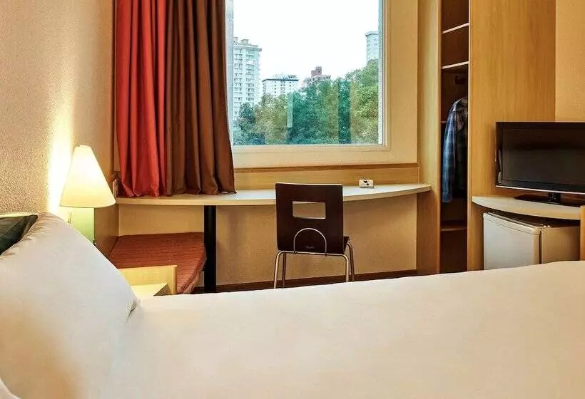 هتل Ibis Santo Andre