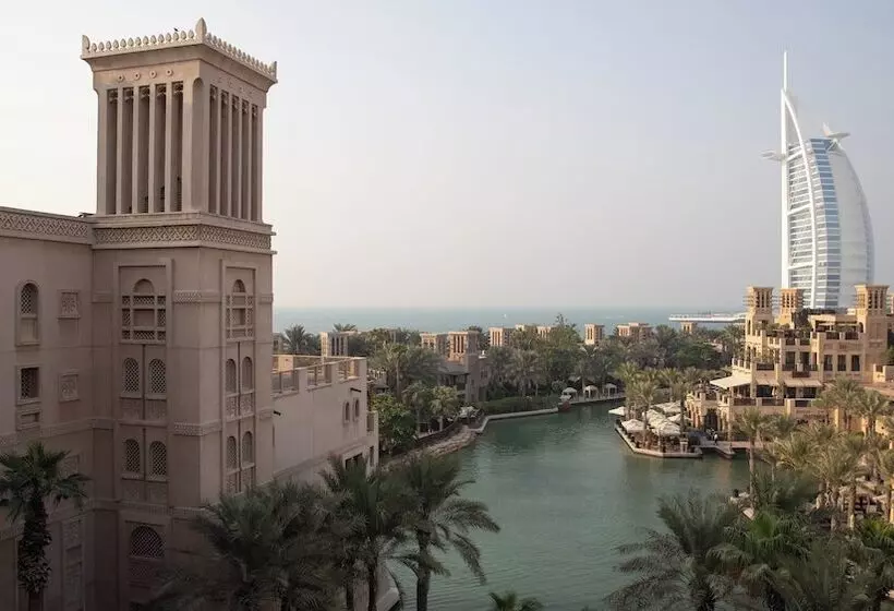 هتل Jumeirah Al Qasr Dubai