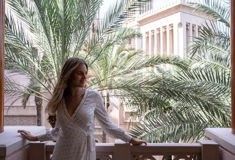 هتل Jumeirah Al Qasr Dubai