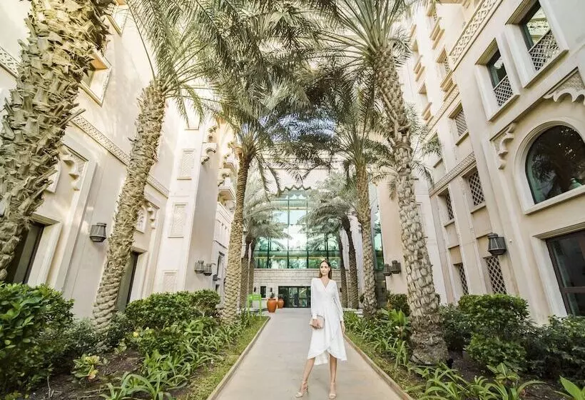 هتل Jumeirah Al Qasr Dubai