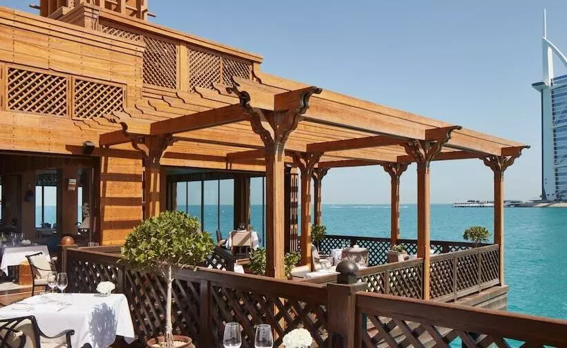 هتل Jumeirah Al Qasr Dubai