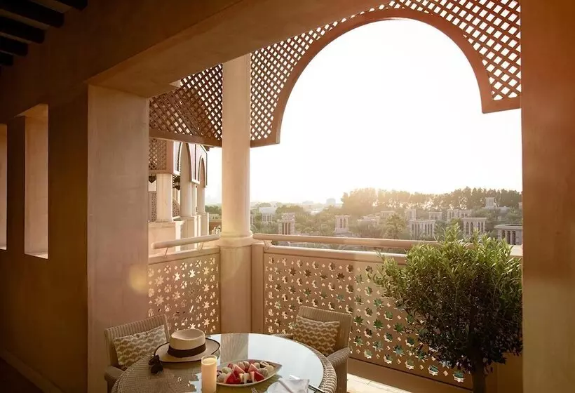 هتل Jumeirah Al Qasr Dubai