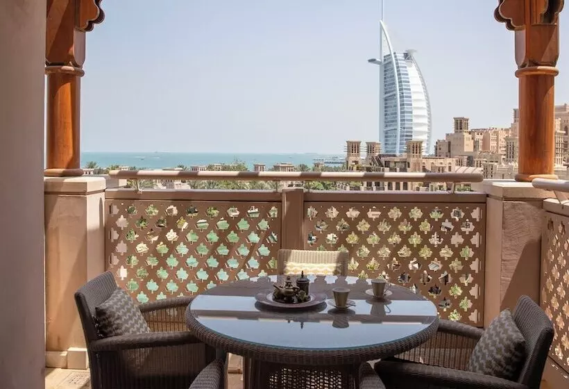 هتل Jumeirah Al Qasr Dubai