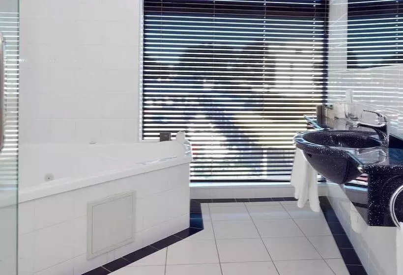 Millennium Hotel New Plymouth, Waterfront