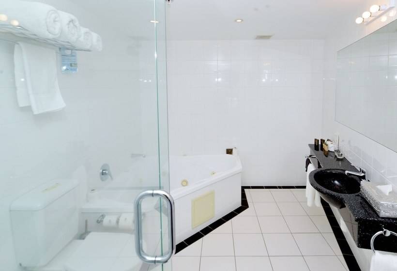 Millennium Hotel New Plymouth, Waterfront