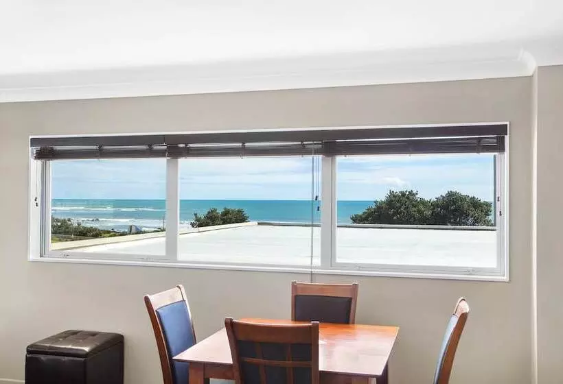 Millennium Hotel New Plymouth, Waterfront