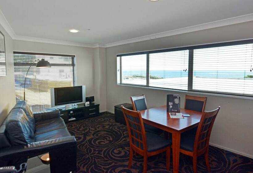 Millennium Hotel New Plymouth, Waterfront