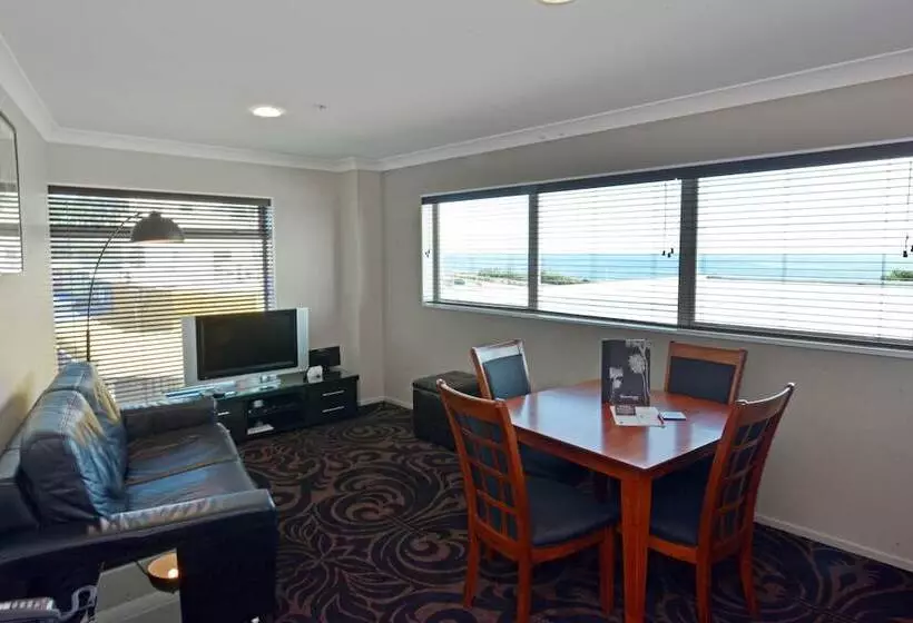 Millennium Hotel New Plymouth, Waterfront