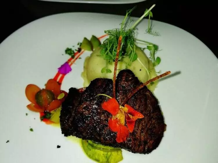 Отель Oceans Two Resort