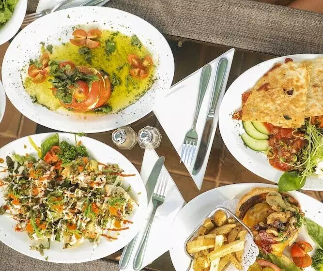 Отель Oceans Two Resort