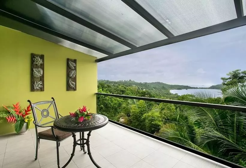 Отель Oceans Two Resort