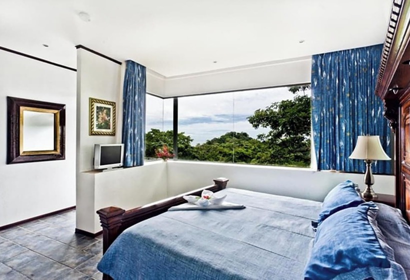 هتل Oceans Two Resort