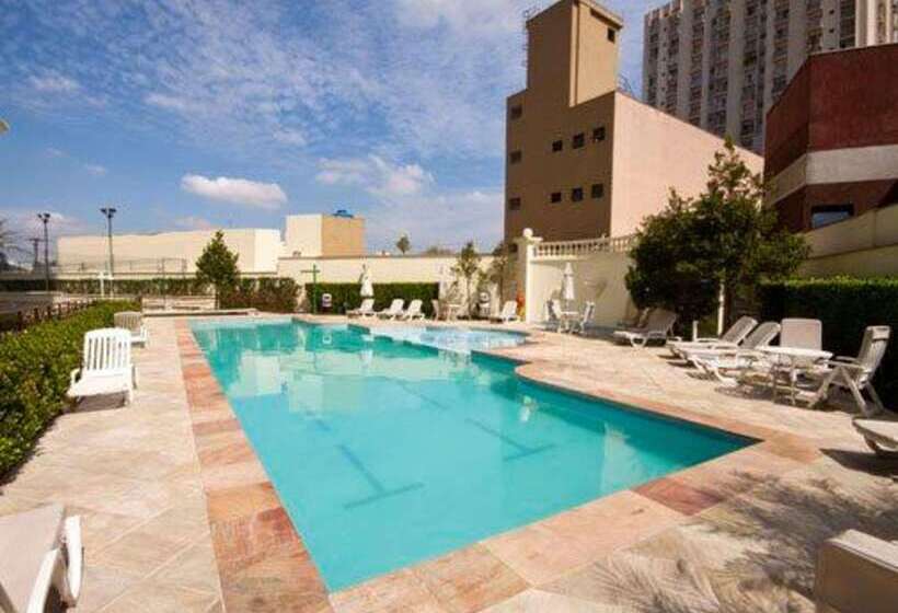 هتل Quality Suites Vila Olimpia