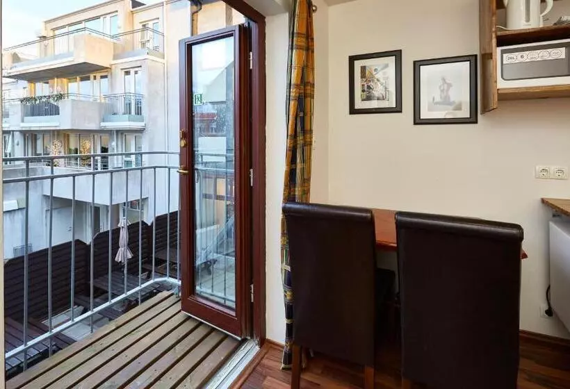 هتل Reykjavik Downtown