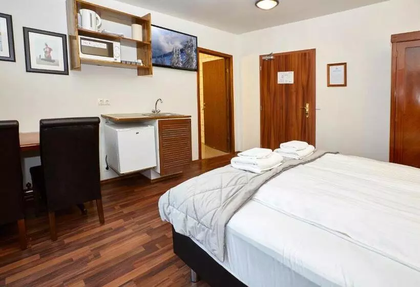 هتل Reykjavik Downtown