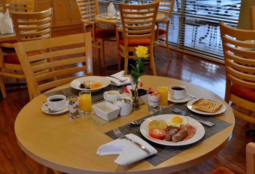 Отель Road Lodge Sandton