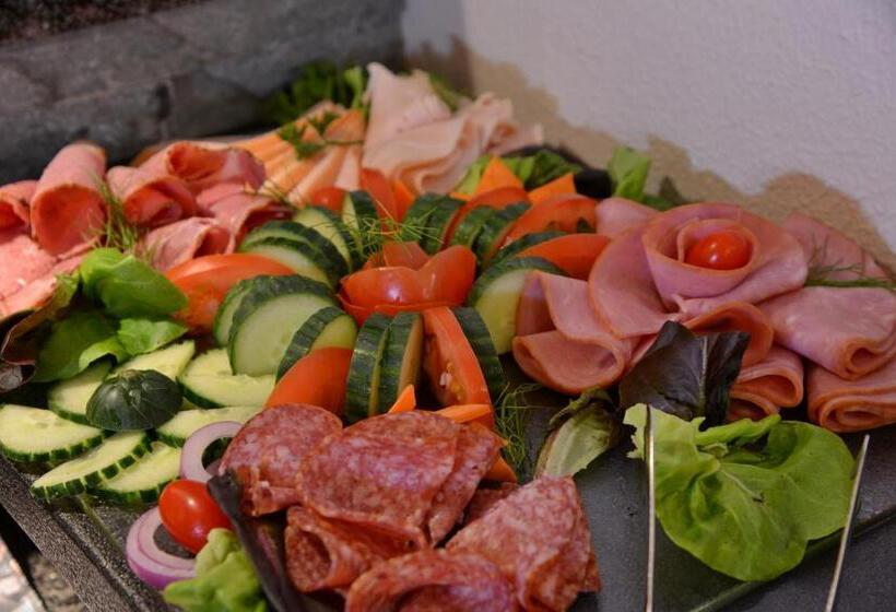 Отель Road Lodge Sandton