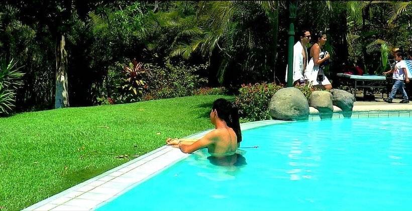 هتل San Buenaventura De Atitlan