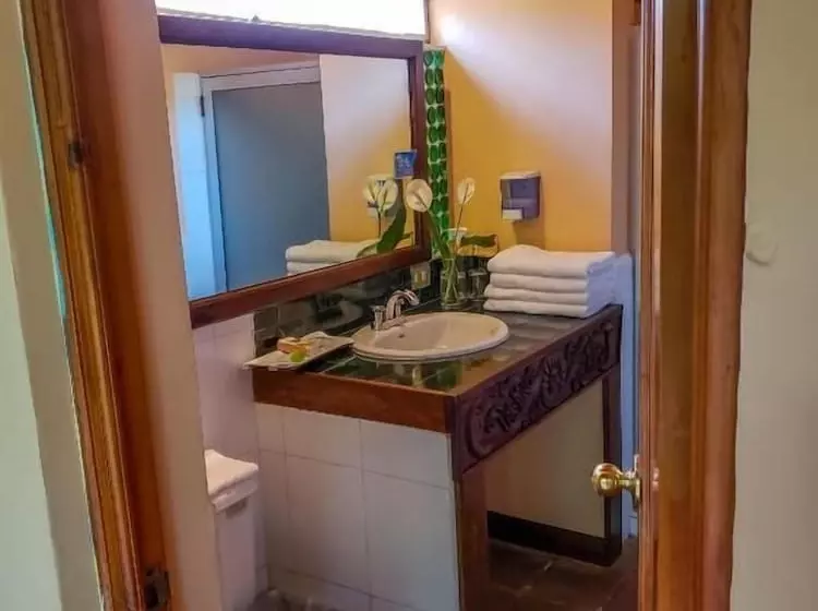 هتل San Buenaventura De Atitlan