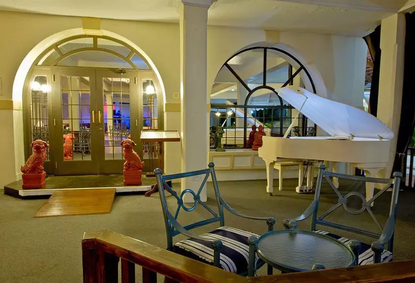 هتل St. Lucian by Rex Resorts