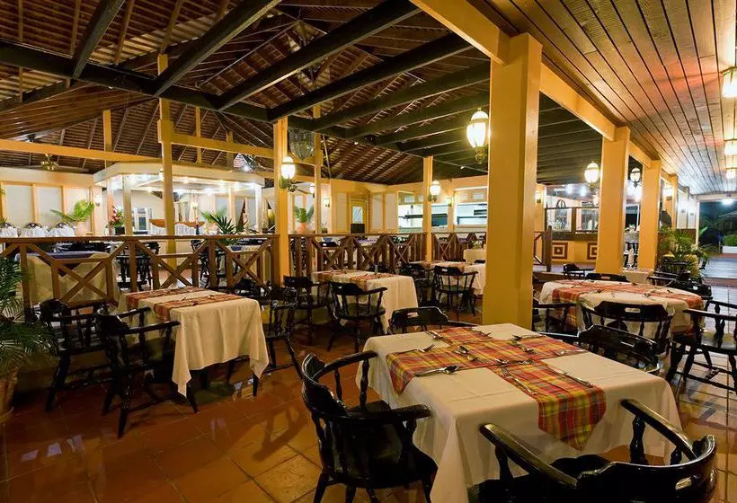 هتل St. Lucian by Rex Resorts