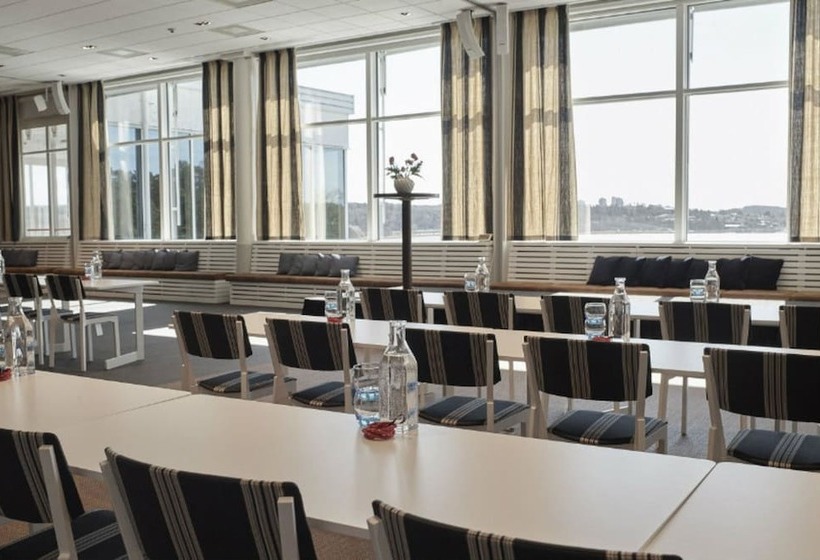 בית מלון כפרי Stenungsbaden Yacht Club