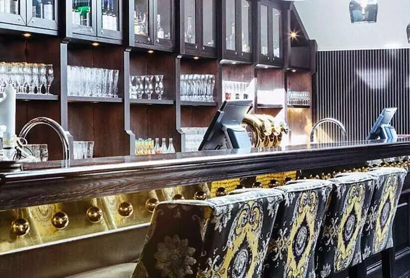 בית מלון כפרי Stenungsbaden Yacht Club