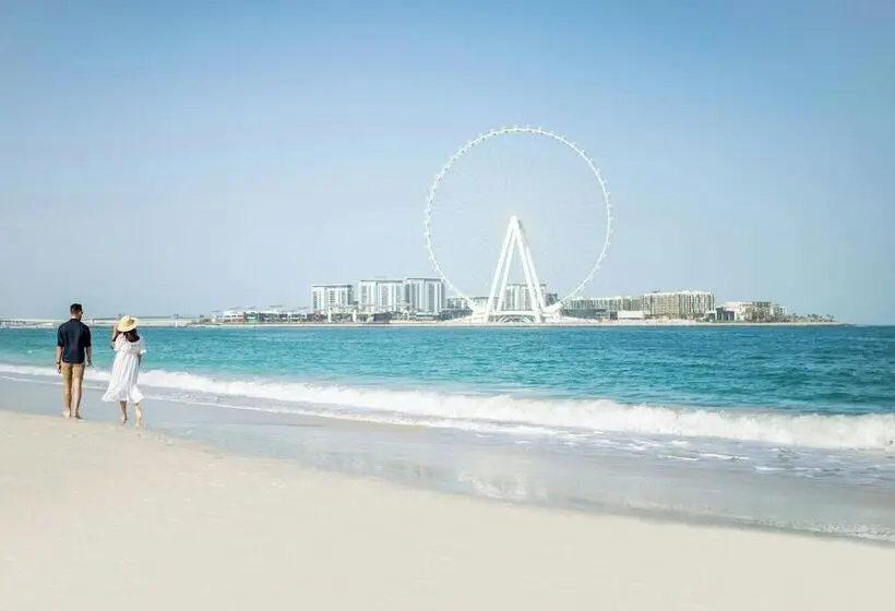 هتل The Ritz-Carlton, Dubai