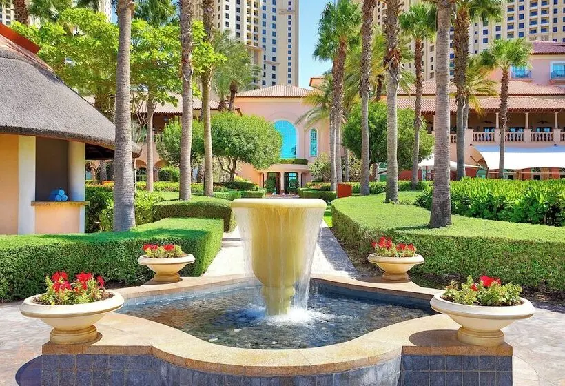 هتل The Ritz-Carlton, Dubai