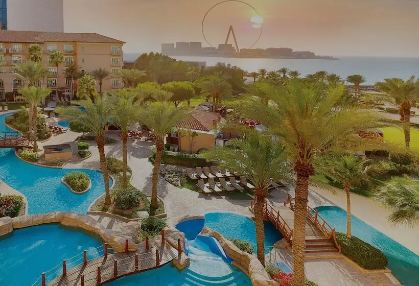 هتل The Ritz-Carlton, Dubai