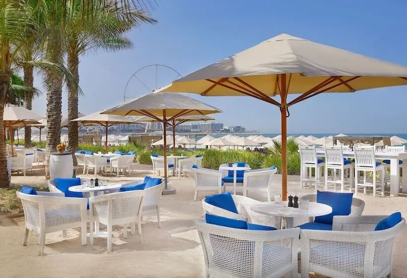 هتل The Ritz-Carlton, Dubai