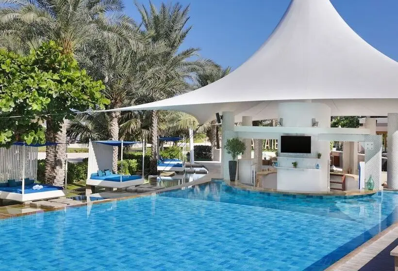 هتل The Ritz-Carlton, Dubai