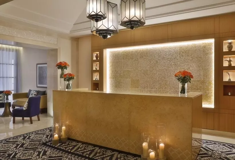 هتل The Ritz-Carlton, Dubai