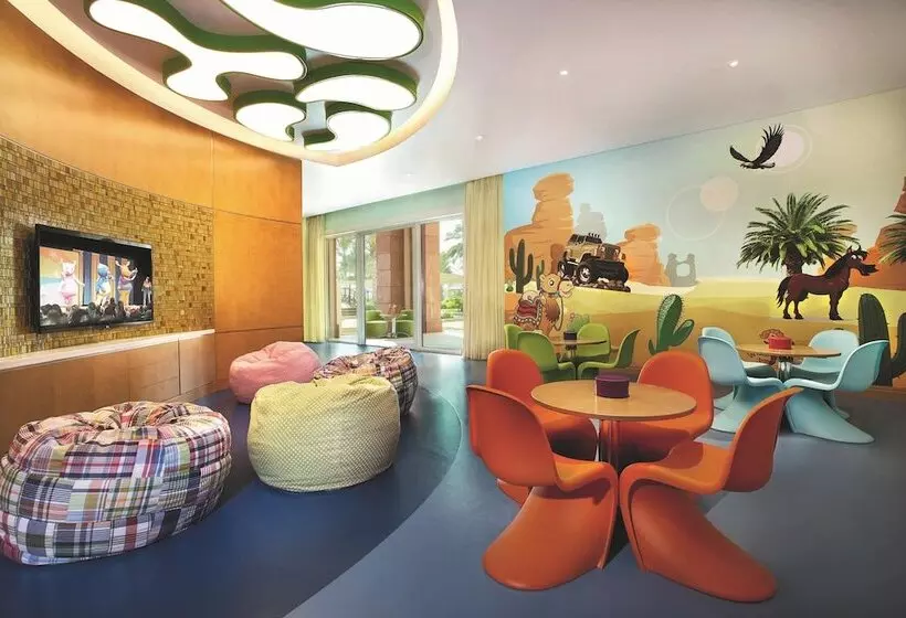 هتل The Ritz-Carlton, Dubai