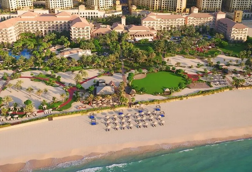 هتل The Ritz-Carlton, Dubai