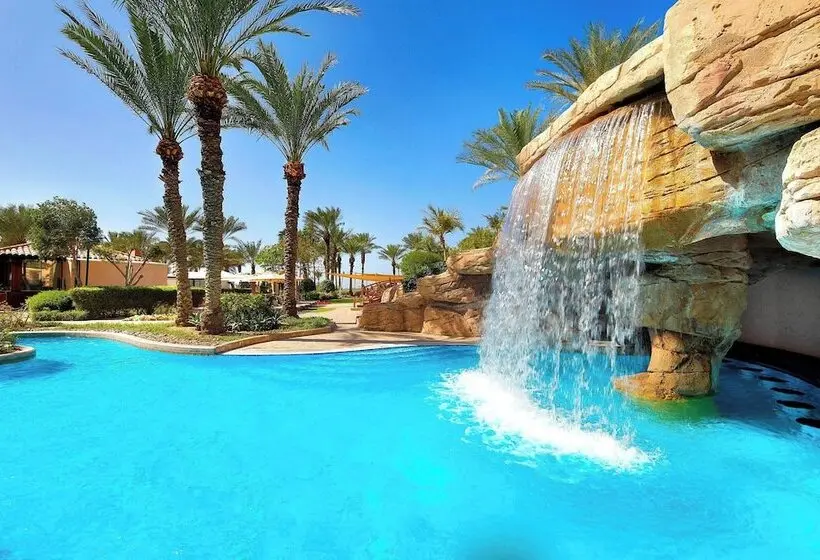 هتل The Ritz-Carlton, Dubai