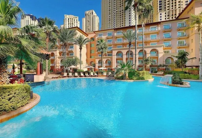 هتل The Ritz-Carlton, Dubai