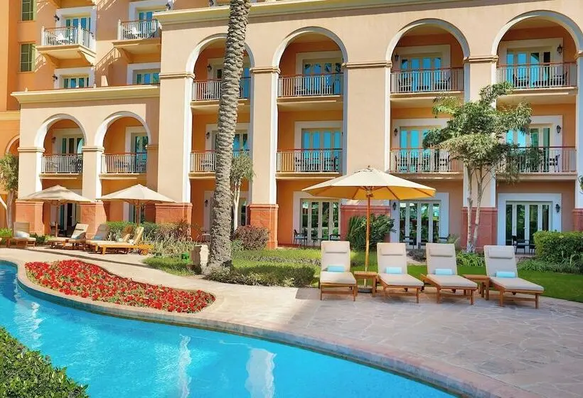 هتل The Ritz-Carlton, Dubai
