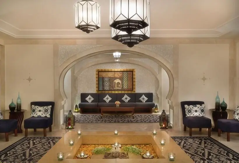 هتل The Ritz-Carlton, Dubai