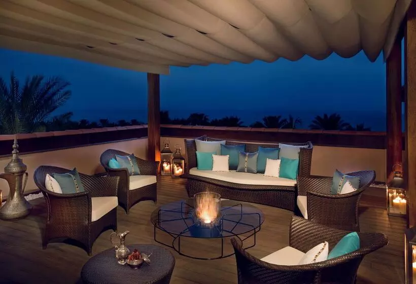 هتل The Ritz-Carlton, Dubai