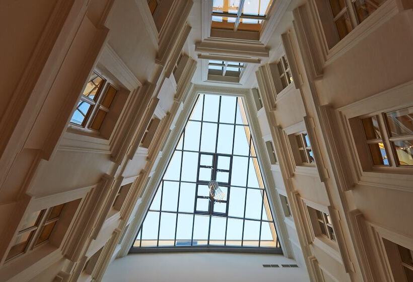 Ventana Hotel Prague