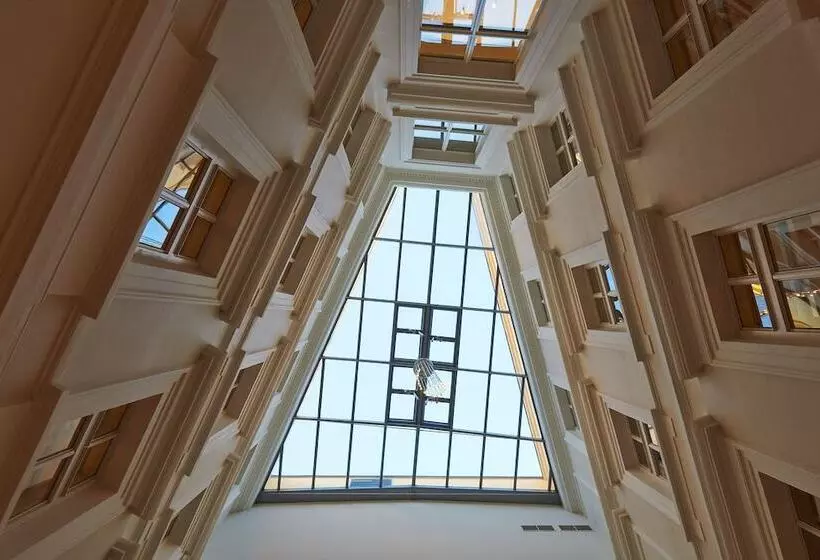 Ventana Hotel Prague