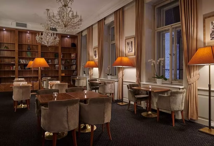 Ventana Hotel Prague