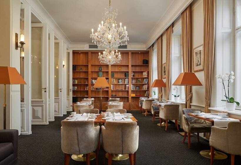 Ventana Hotel Prague